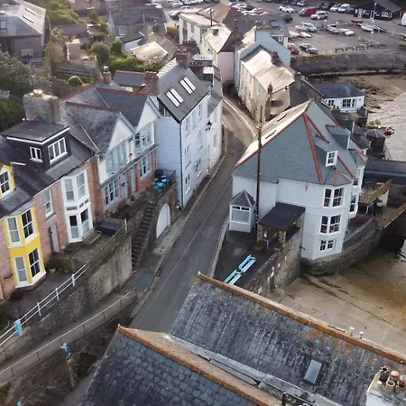 The Slipway Harbour & Parking 1 Min * Fowey
