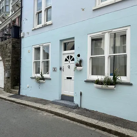 The Slipway Harbour & Parking 1 Min Apartment Fowey