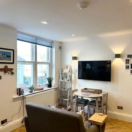 The Slipway Harbour & Parking 1 Min Apartment