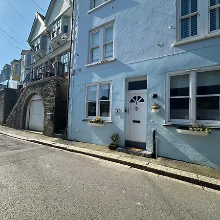 The Slipway Harbour & Parking 1 Min *